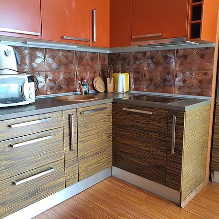Cozy Flat In New Project With Air Conditioner & Jacuzzi Riga Exterior foto